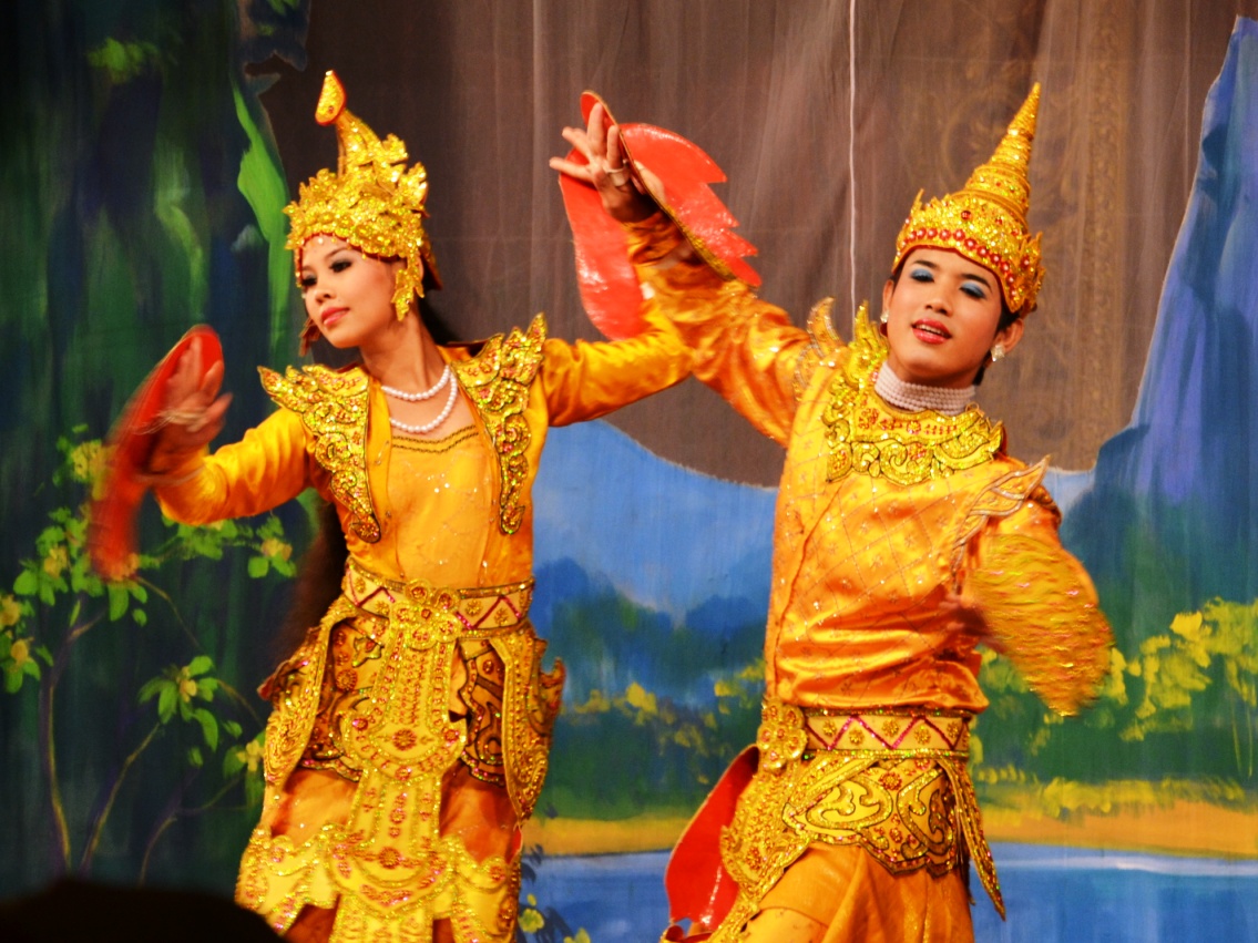 Kinnari_Kinnara_Dance_in_Myanmar