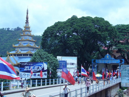 tachilek tachilek